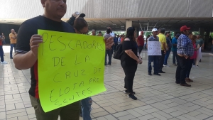 &iexcl;Manifestaci&oacute;n! Justicia y apoyos piden pescadores ribere&ntilde;os de todo el estado
