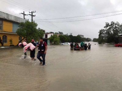 Nuevo Le&oacute;n y Tamaulipas sufren inundaciones por la tormenta tropical Hanna