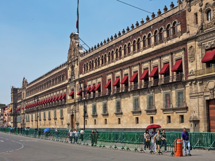 Prepara Gobierno la eliminaci&oacute;n de &oacute;rganos reguladores