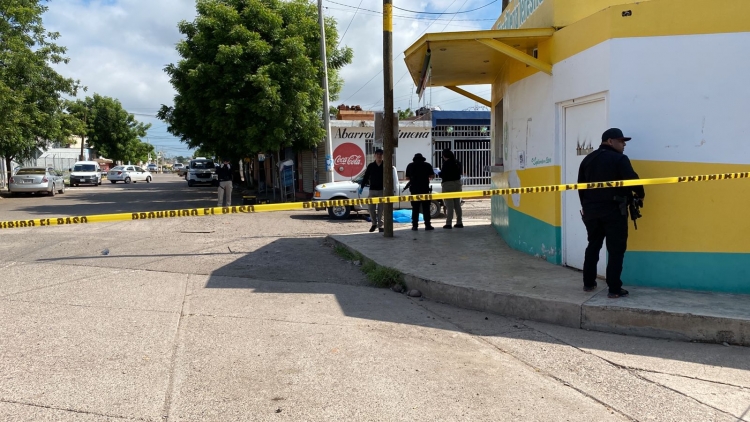 A sangre fr&iacute;a, ejecutan a conductor de camioneta en Villa Bonita, Culiac&aacute;n