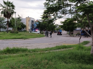 Asesinan a un hombre en autolavado y balean a una mujer y un hombre en Los &Aacute;ngeles en Culiac&aacute;n&nbsp;