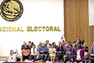 &lsquo;Tijeretazo&rsquo; en INE alcanza a partidos; les recortan recursos para oficinas
