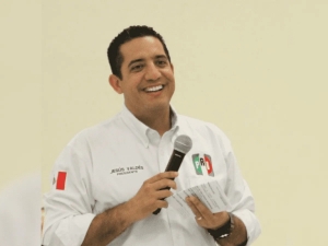 &iexcl;Otro que abandona el PRI! Chuy Vald&eacute;s renuncia a su militancia