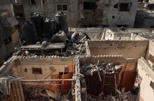 Israel bombardea la ciudad de Rafah, último bastión de la Franja de Gaza