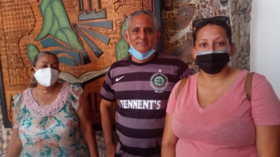 Vecinos de Altata denuncian que están infestados de mosquitos; hay dos casos de dengue
