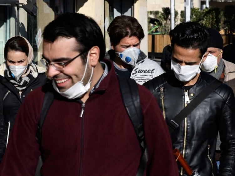 El número de muertos por coronavirus en Irán sube a 92, mientras que en Arabia Saudita se cancela peregrinación a La Meca