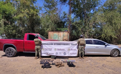 En trabajos de inteligencia, Grupo Interinstitucional asegura en Navolato artefactos explosivos, veh&iacute;culos, armas y presunta marihuana