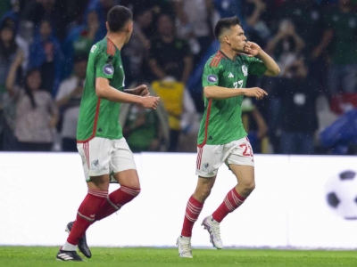 M&eacute;xico resurge ante Jamaica y obtiene boleto a Final Four