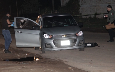 Matan a balazos a dos hombres dentro de un auto al sur de Culiac&aacute;n