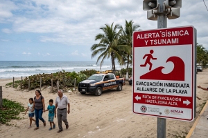 Sismo de 7.4 en Chiapas activa alerta de Tsunami; Sheinbaum pide no ir a playas en 6 horas