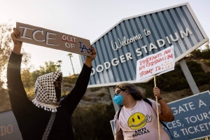 Un MDD dar&aacute;n los Dodgers a las familias afectadas por las redadas antiinmigrantes de Trump