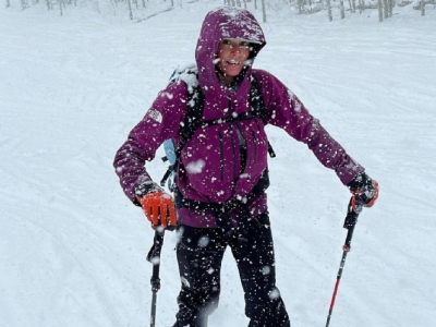 Hallan cuerpo de Hilaree Nelson, alpinista desaparecida en Himalaya