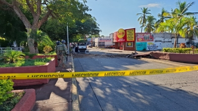 Comandante de la Polic&iacute;a Municipal resulta herido tras ataque armado y volcadura en Culiac&aacute;n