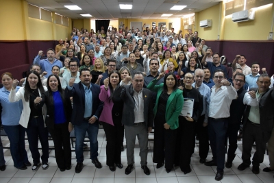 Entrega el Rector Jes&uacute;s Madue&ntilde;a 110 titularidades acad&eacute;micas a docentes de Navolato y El Tamarindo