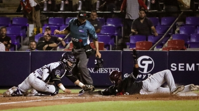 Con excelente pitcheo Sultanes se llev&oacute; el primero ante Culiac&aacute;n