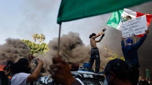 Sheinbaum propone reforma migratoria para EEUU; 42 mexicanos detenidos durante protestas en Los Ángeles
