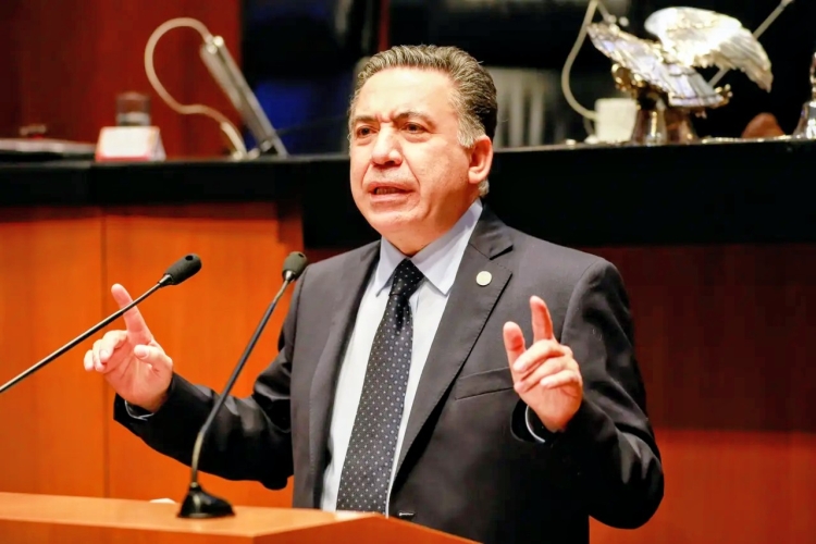 Morena se deslinda de Inzunza; debi&oacute; pedir licencia, dice Ariadna Montiel