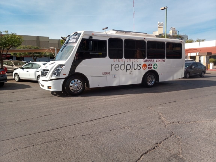 Ch&oacute;feres del transporte urbano piden al gobierno estatal subsidio de di&eacute;sel y despensa