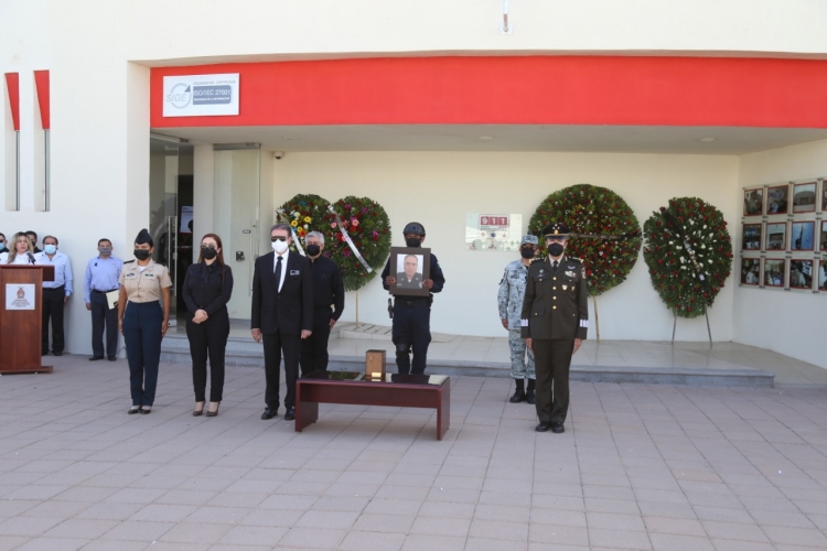 Con homenaje póstumo, SSP Sinaloa reconoce al Director de la Policía Estatal Preventiva