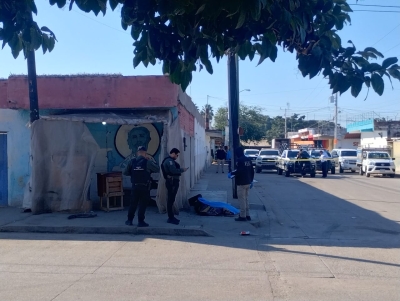 Matan a balazos a dos j&oacute;venes en las calles del Centro de Villa Ju&aacute;rez, en Navolato