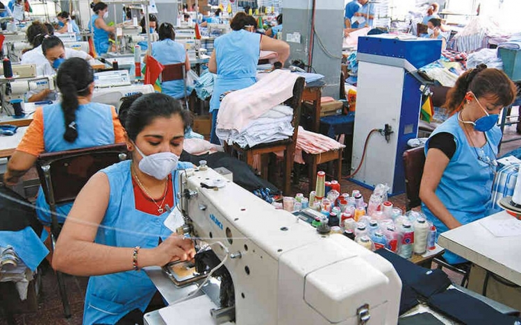 Deuda pública y deudas sociales se asoman al 2021, advierte Loza Ochoa