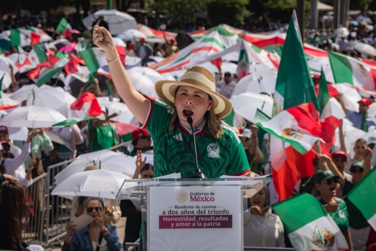Encabeza la Presidenta Sheinbaum 'El Grito de la Soberan&iacute;a Nacional' en el II Informe: Gobernadora Yeraldine Bonilla