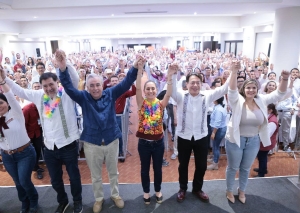 &iexcl;As&iacute; el chapulineo! Ante Claudia Sheinbaum, expriistas Jes&uacute;s Vald&eacute;s, Cinthia Valenzuela, Ricardo Madrid y compa&ntilde;&iacute;a brincan a Morena