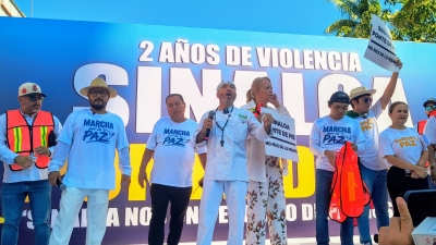 Miles de personas marchan en Culiac&aacute;n por la Paz: exigen justicia por desaparecidos, asesinados y v&iacute;ctimas de la violencia