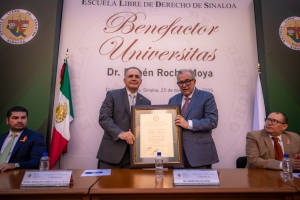 Recibe Gobernador Rocha Moya la distinci&oacute;n &ldquo;Benefactor Universitas&rdquo; de la Escuela Libre de Derecho de Sinaloa