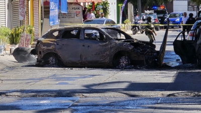 Atacan a balazos una casa y queman dos veh&iacute;culos en la colonia La Aurora en Culiac&aacute;n