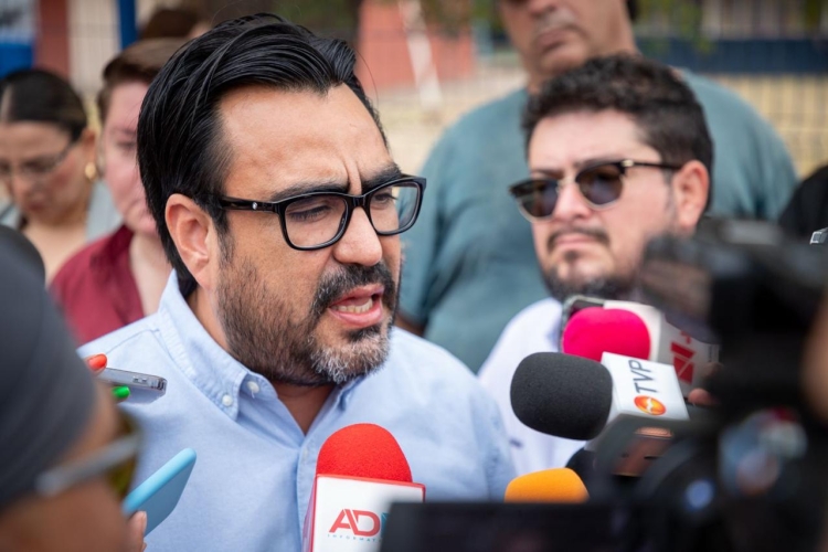 Reaparece alcalde con licencia de Culiac&aacute;n