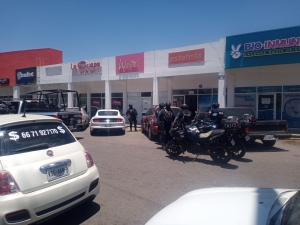 Se rompe bid&oacute;n en empresa de paqueter&iacute;a y se intoxican tres empleados, en Culiac&aacute;n