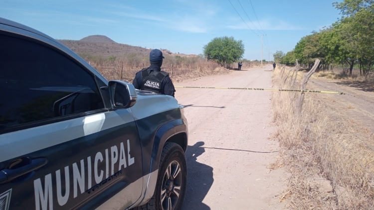 Matan a golpes y dejan desnudo a un individuo en “tiradero de muertos”, al sur de Culiacán