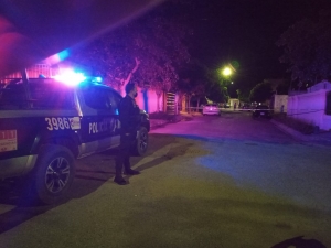 Pistoleros golpean y tratan de quemar a una familia, en Urbivillas del Cedro, Culiac&aacute;n