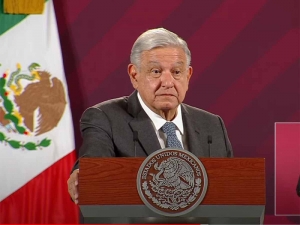 &#039;Mafia de academia&#039;, así llama López Obrador a instituto de UNAM que criticó Plan B
