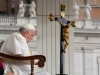 "El diablo entra por ah&iacute;": Sacerdotes y monjas tambi&eacute;n ven porno, dice el Papa Francisco