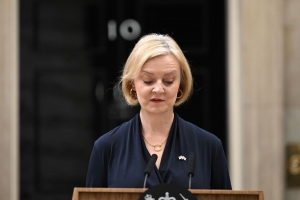 Liz Truss renuncia como primera ministra de Gran Breta&ntilde;a despu&eacute;s de 44 d&iacute;as en el poder por fiasco presupuestal