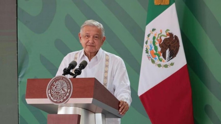 Andrés Manuel López Obrador sostuvo que no cederá a la consulta del T-MEC por que esta resulta discriminatoria