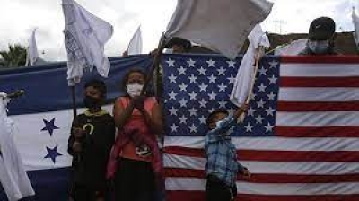 Joe Biden rompe r&eacute;cord de migrantes detenidos en un mes