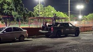 Tres j&oacute;venes son baleados frente a canchas de b&eacute;isbol en El Vallado