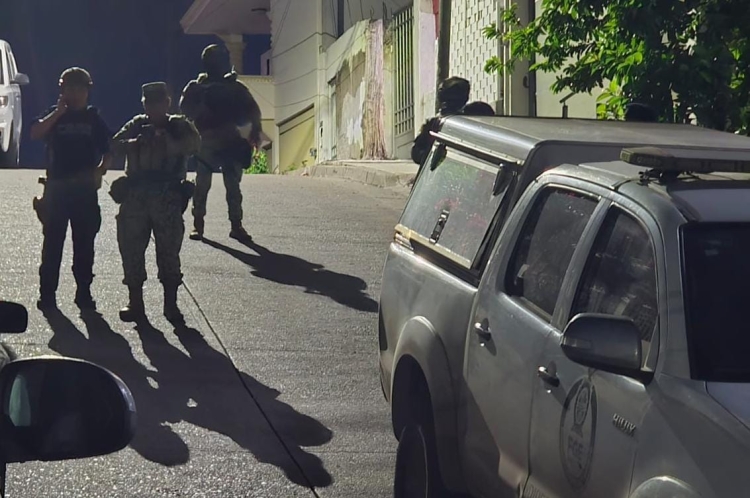 RESUMEN: 5 personas asesinadas, 3 'levantadas' y 2 autos robados en Sinaloa, el saldo rojo del 27 Septiembre 2025