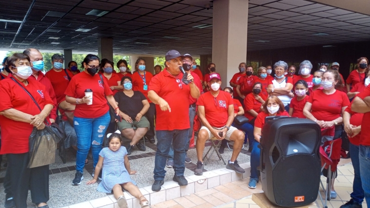 Docentes del SNTE 53 exigen al Gobierno del Estado les paguen el fondo de vivienda