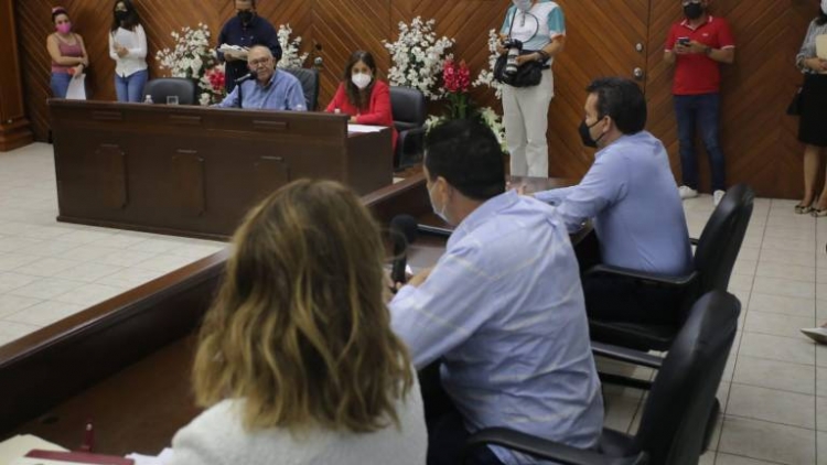 Regidores abortan de nuevo la sesión al Químico Benítez en Mazatlán