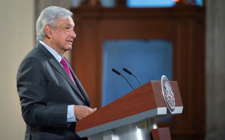 AMLO llama a gobernadores a no intervenir en elecciones y respetar el voto