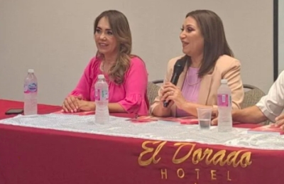 La psicoterapeuta mochitense, Mayra S&aacute;inz presenta el libro "Una mujer como t&uacute;", es una contribuci&oacute;n para erradicar la discriminaci&oacute;n y la violencia contra las mujeres