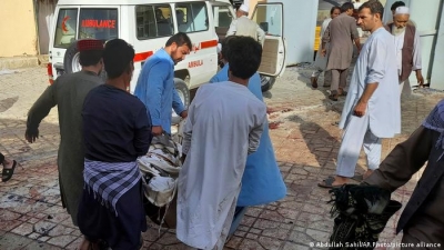 Explosi&oacute;n en mezquita de Afganist&aacute;n deja al menos 50 muertos