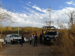 Localizan el cuerpo de un hombre en un autom&oacute;vil quemado en las inmediaciones del fraccionamiento Las Cerezas