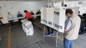 Citibanamex alerta sobre posible depreciación del peso si Morena gana mayoría en Diputados