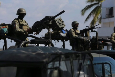 Militares y gatilleros se enfrentan a balazos en Navolato; hay un hombre muerto