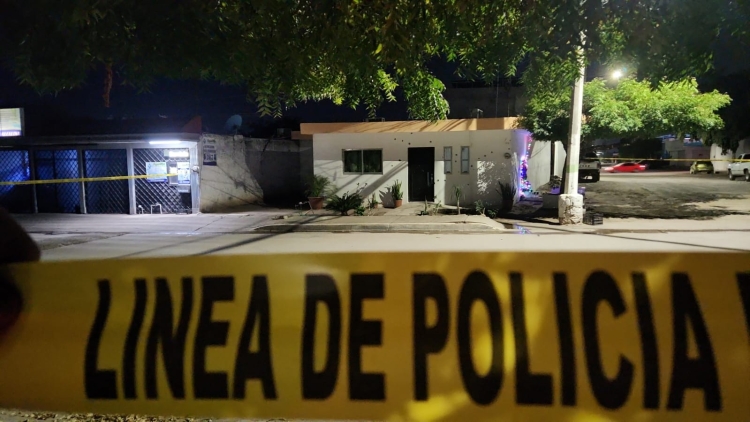 Gatilleros balean la fachada de una casa en la colonia 21 de Marzo